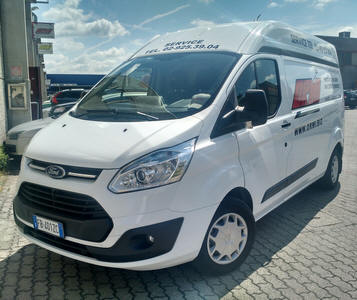 ford transit
                    custom
